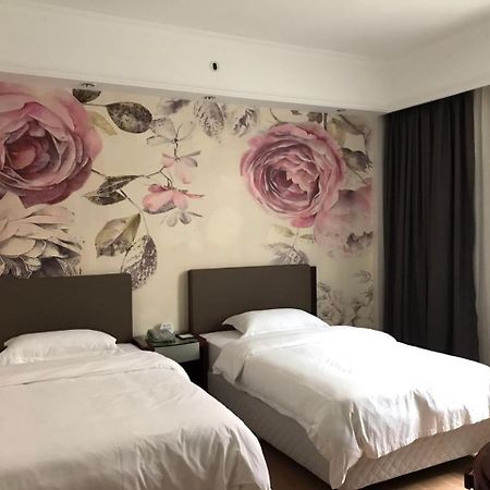 Guangzhou Nanfang Yiyuan Hotel Luaran gambar