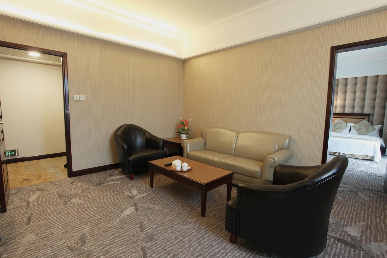 Guangzhou Nanfang Yiyuan Hotel Luaran gambar