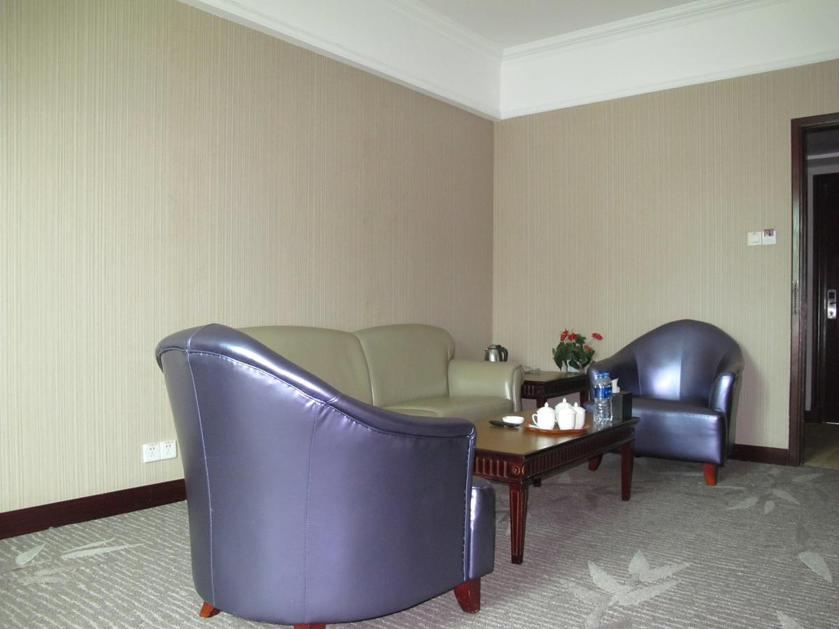 Guangzhou Nanfang Yiyuan Hotel Luaran gambar
