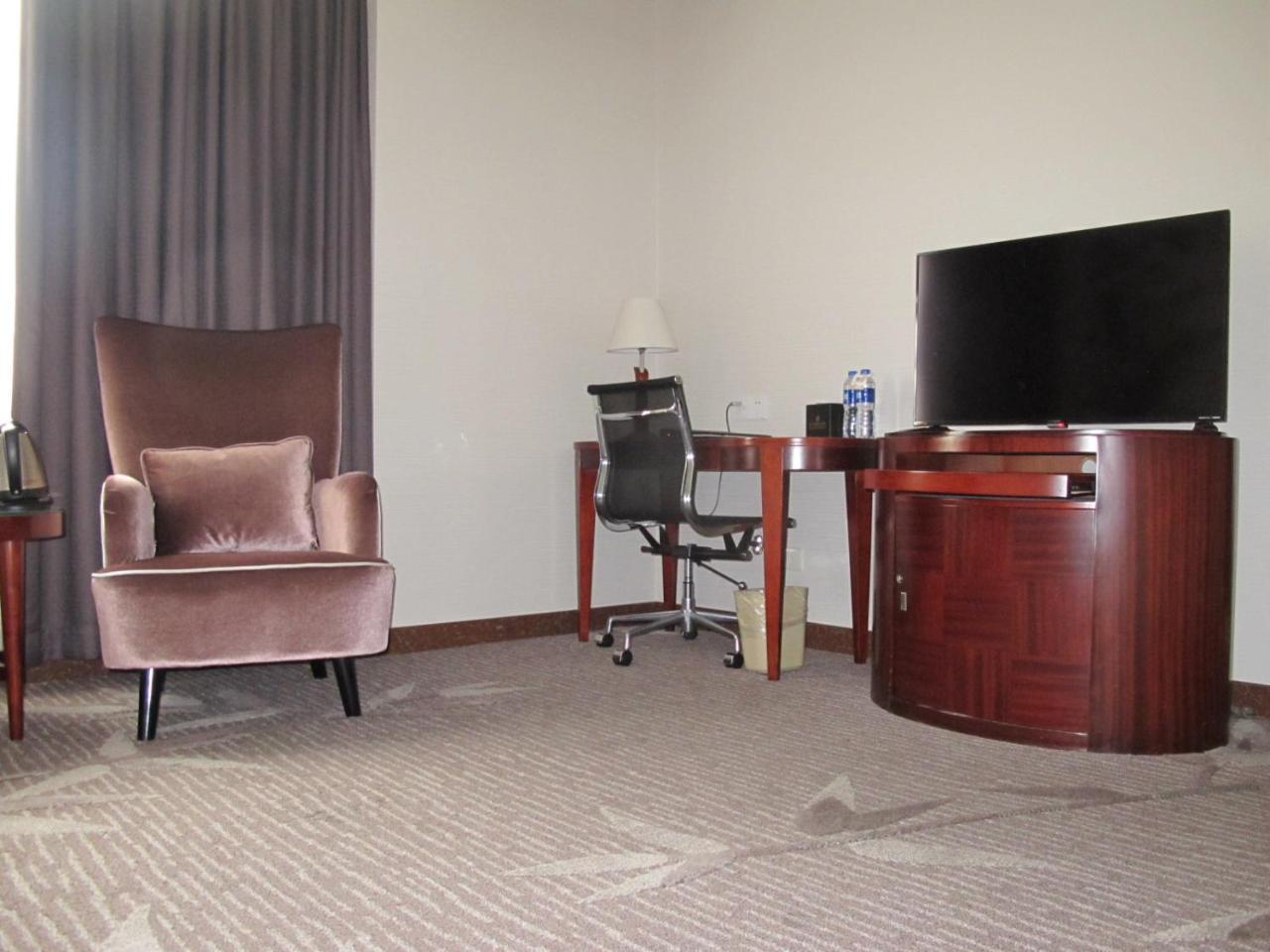 Guangzhou Nanfang Yiyuan Hotel Luaran gambar