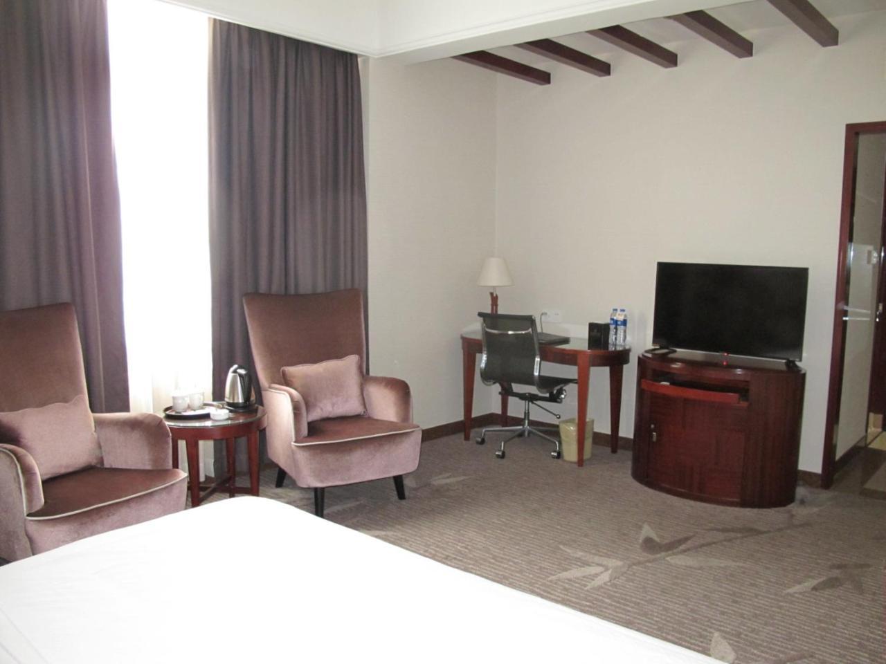 Guangzhou Nanfang Yiyuan Hotel Luaran gambar
