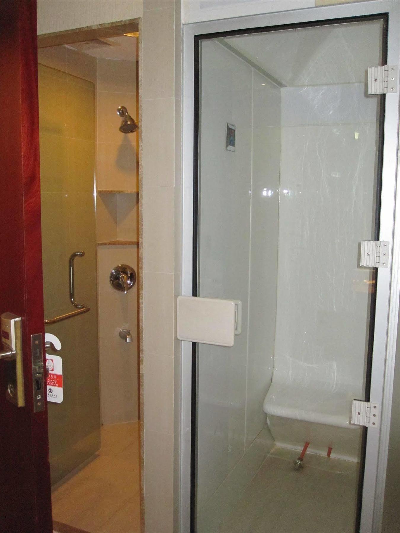 Guangzhou Nanfang Yiyuan Hotel Luaran gambar