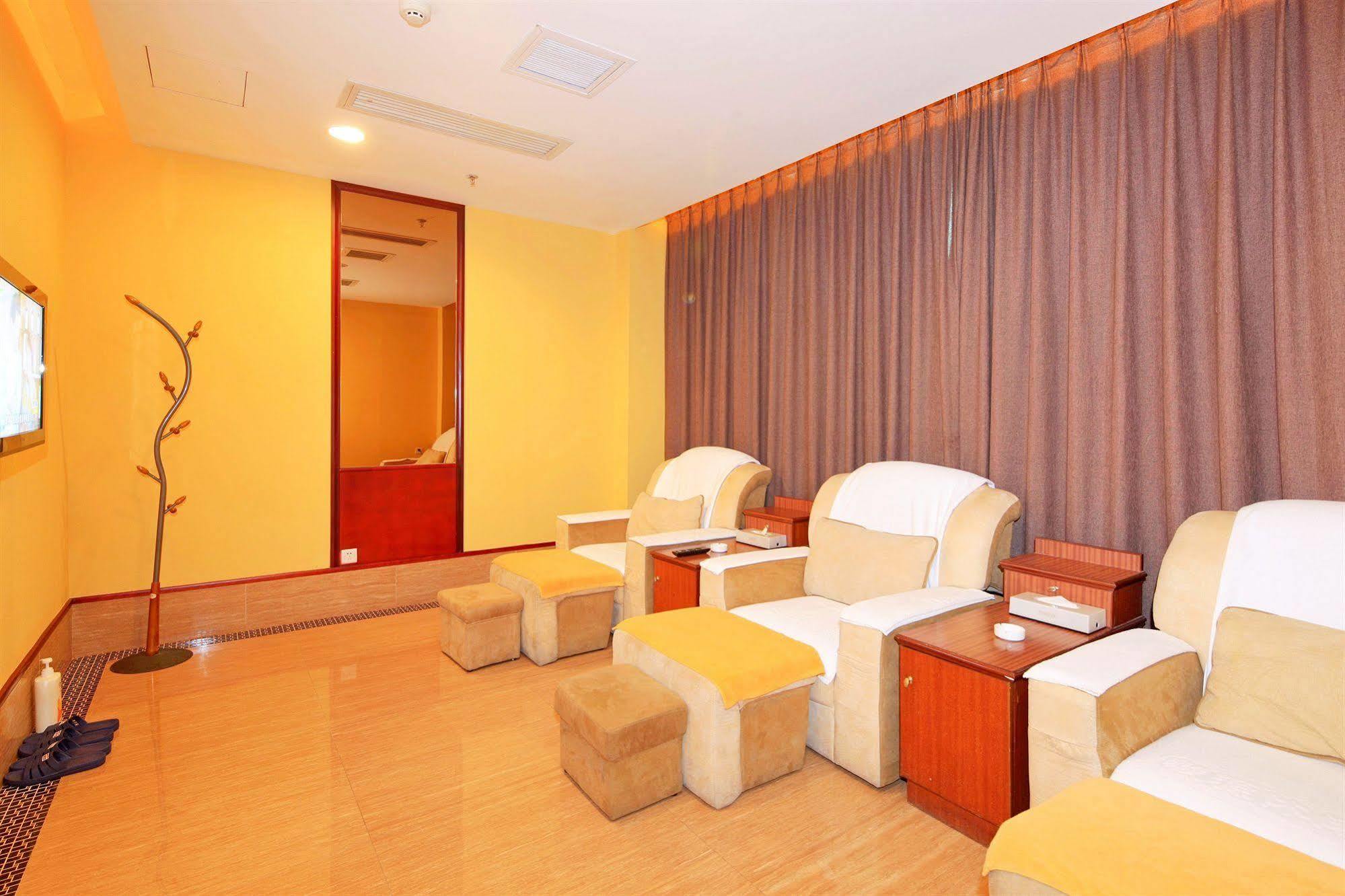 Guangzhou Nanfang Yiyuan Hotel Luaran gambar